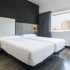 Habitación superior premium Hotel ILUNION Romareda Zaragoza
