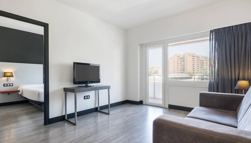 Habitación superior premium Hotel ILUNION Romareda Zaragoza