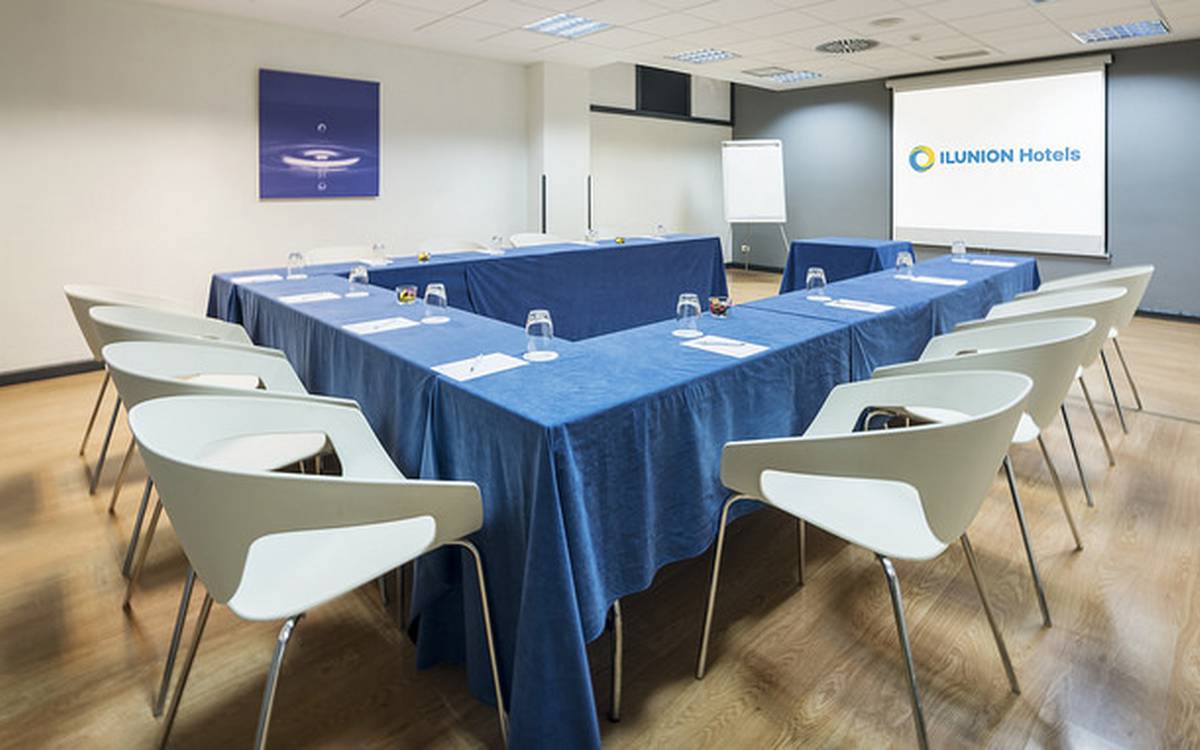 Meeting-rooms Hotel ILUNION Romareda Zaragoza Meeting-rooms Hotel ILUNION Romareda Zaragoza