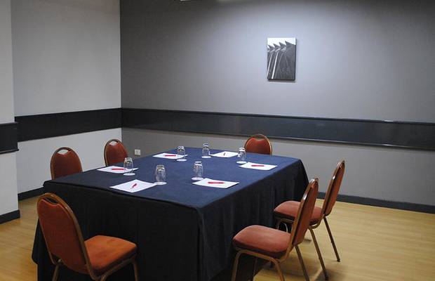 Sala B Hotel ILUNION Romareda Zaragoza
