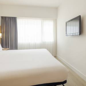 Habitación superior clásica Hotel ILUNION Romareda Zaragoza