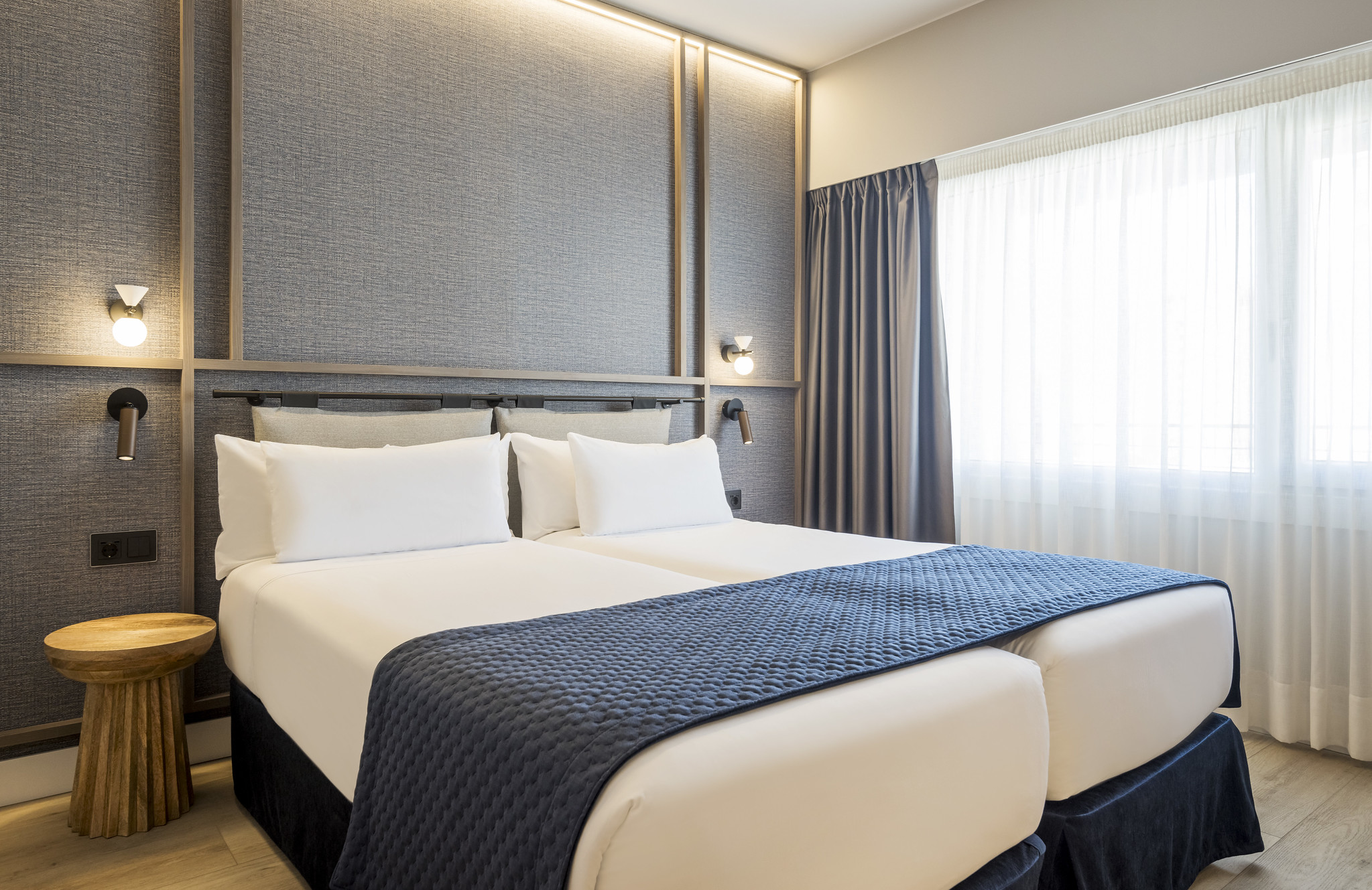Hotel Ilunion Romareda - Zaragoza